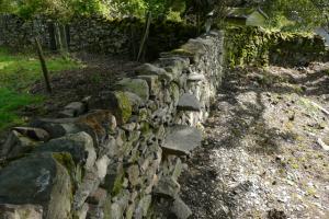 Stone walling at top of finsthwaite hillside 2 Stone walling in Cumbria 2